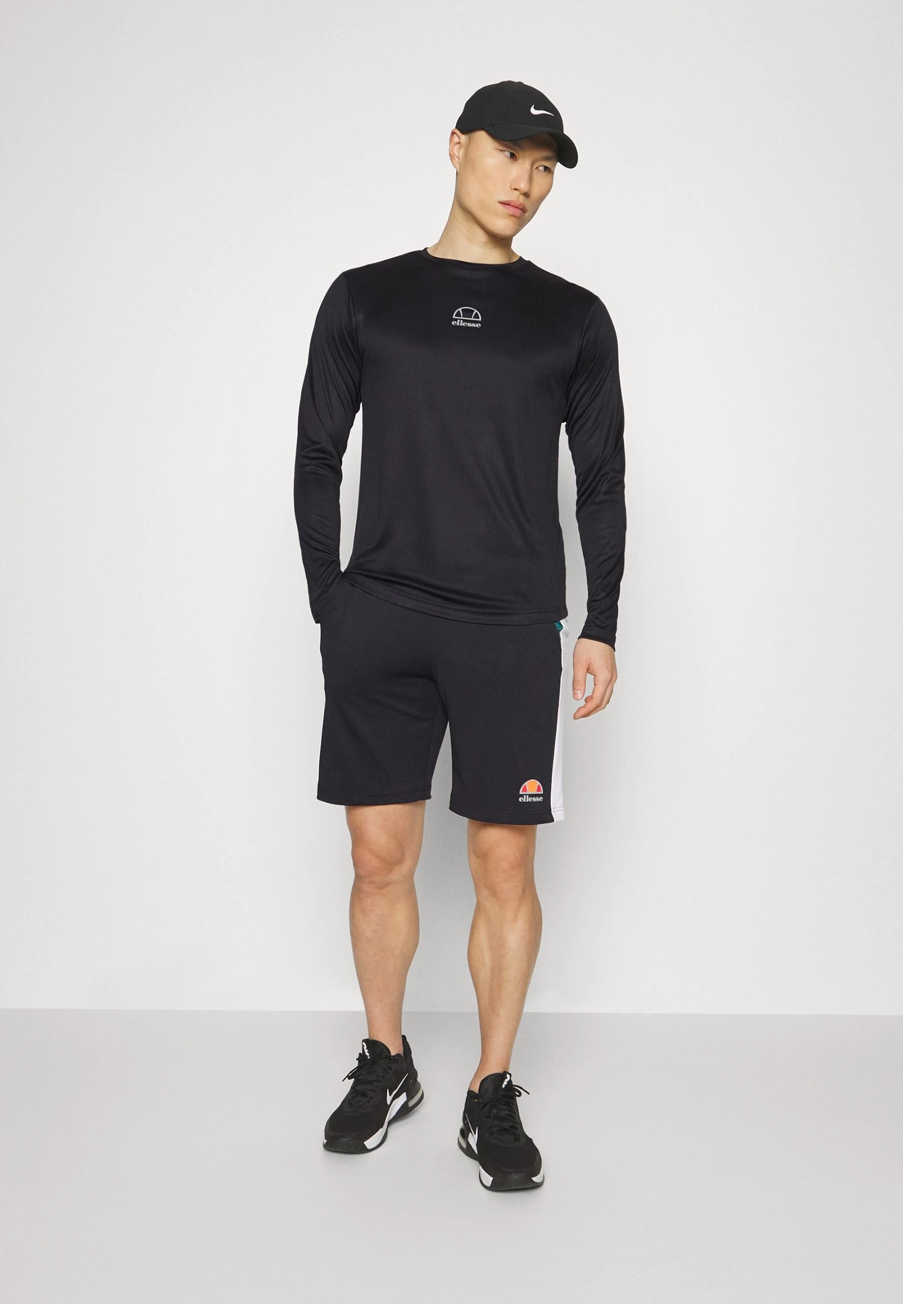 Ellesse Atessa - Long Sleeved Top - Black - Image 2