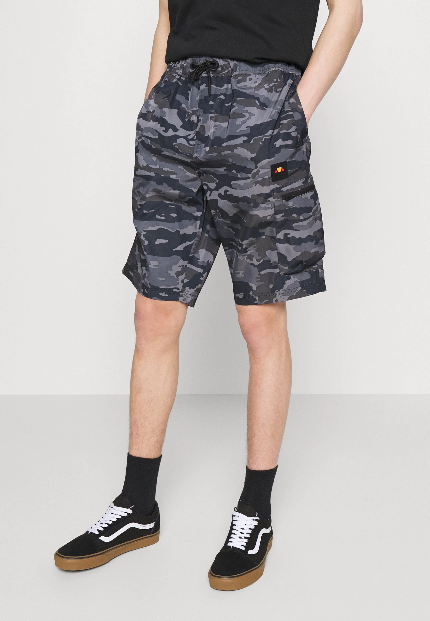 Ellesse Lavaredo - Shorts - Grey - Image 4