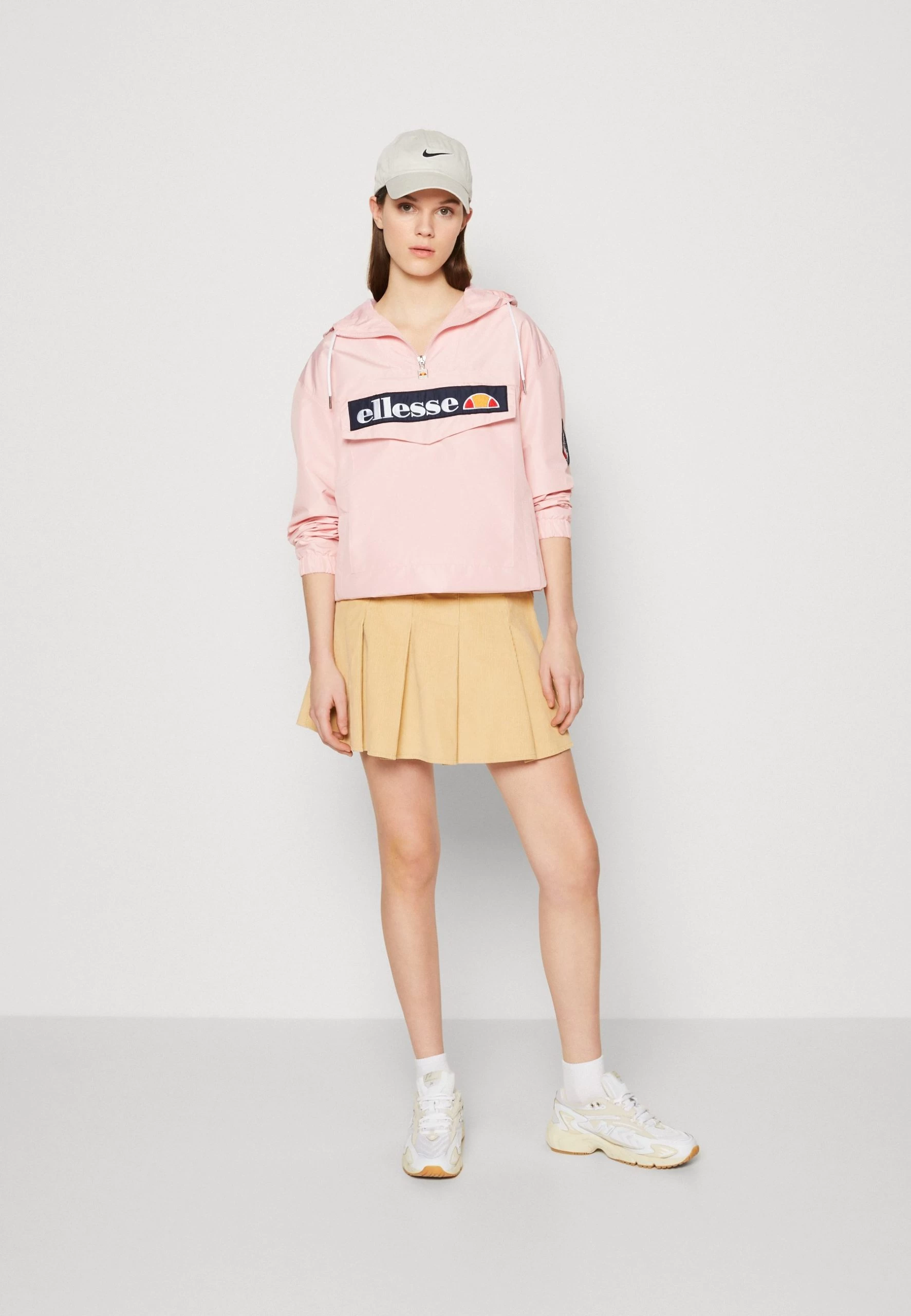 Ellesse Montez Jacket - Windbreaker - Light Pink