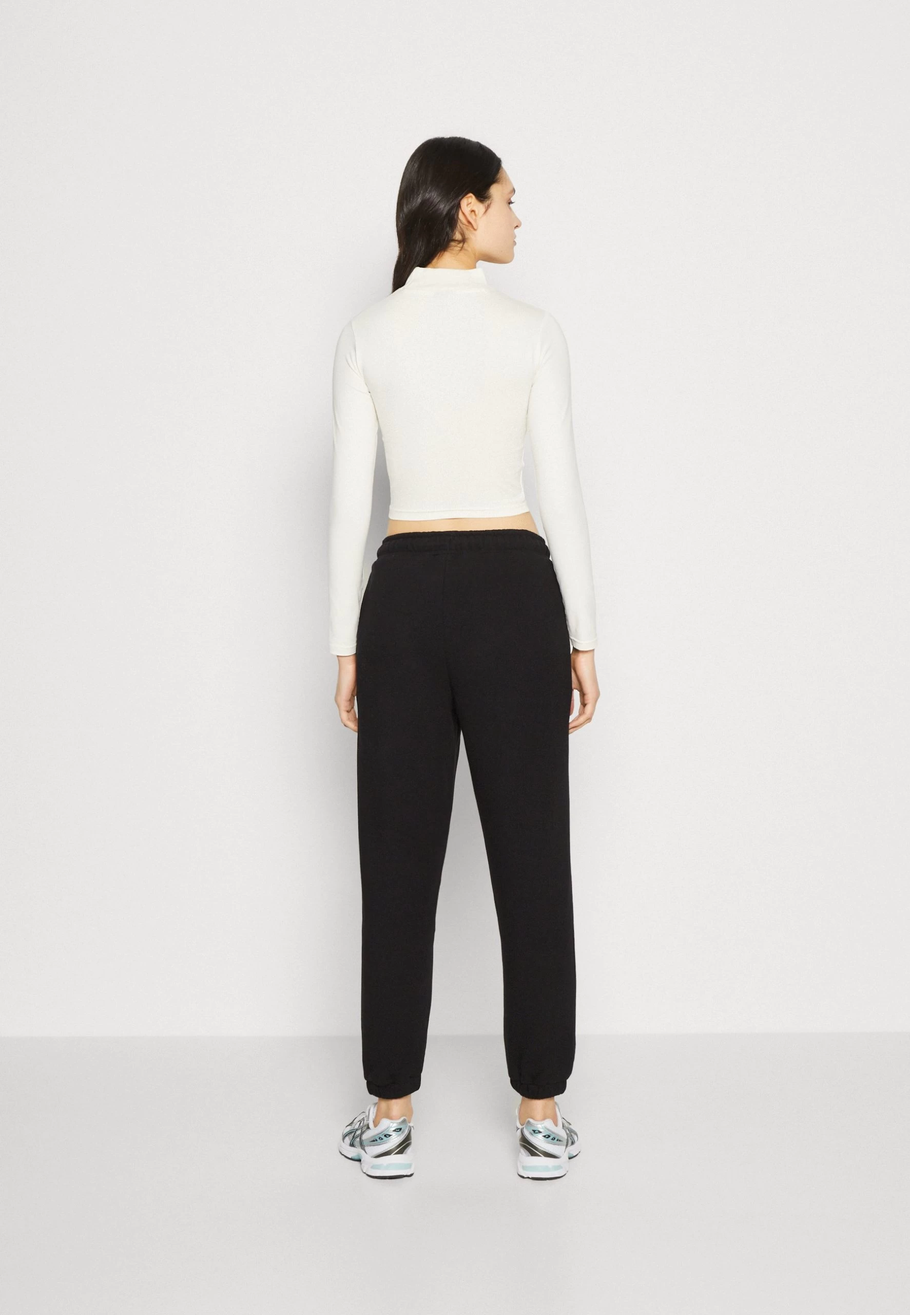 Ellesse Jigono - Tracksuit Bottoms - Black - Image 3