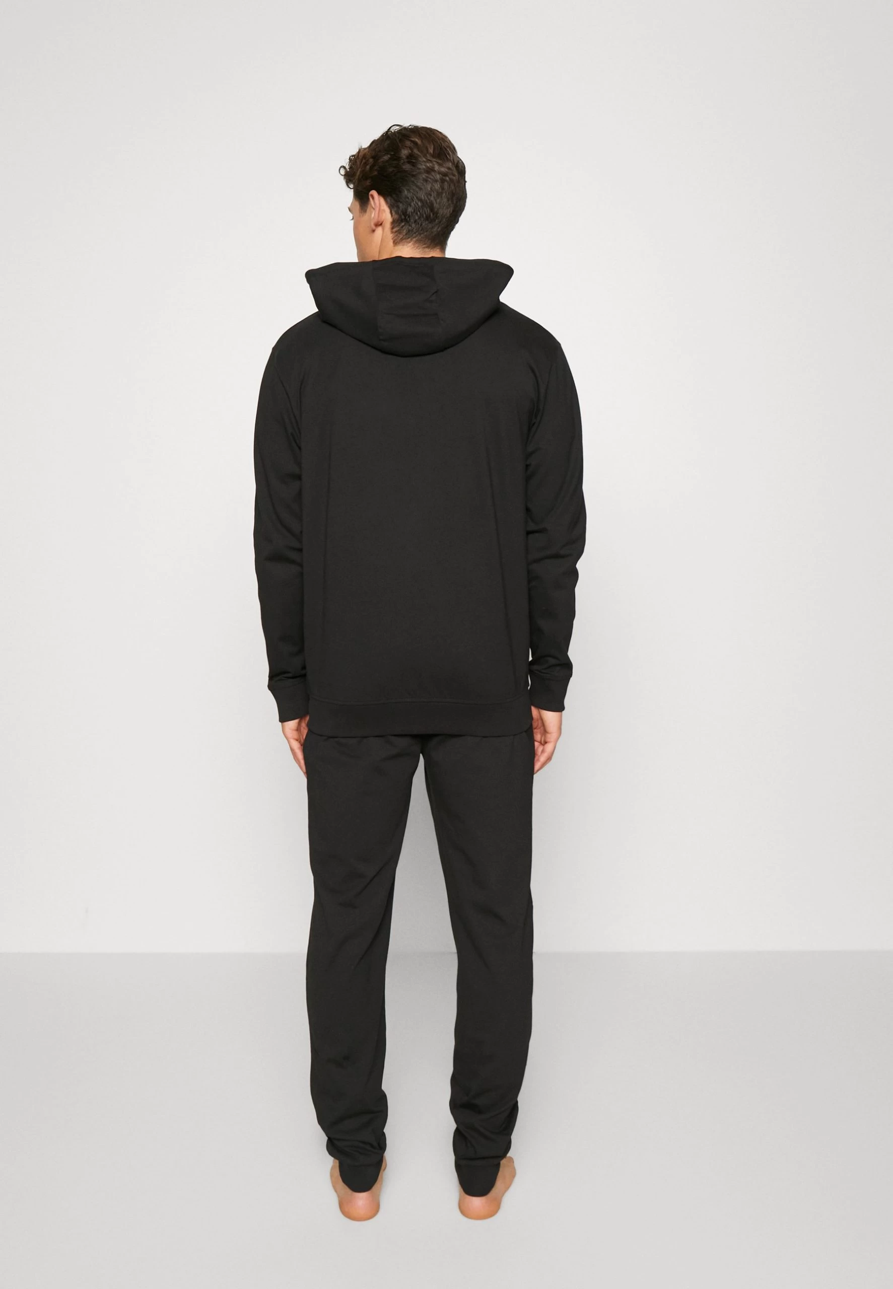 Ellesse Bevilo - Pyjama Set - Black - Image 3